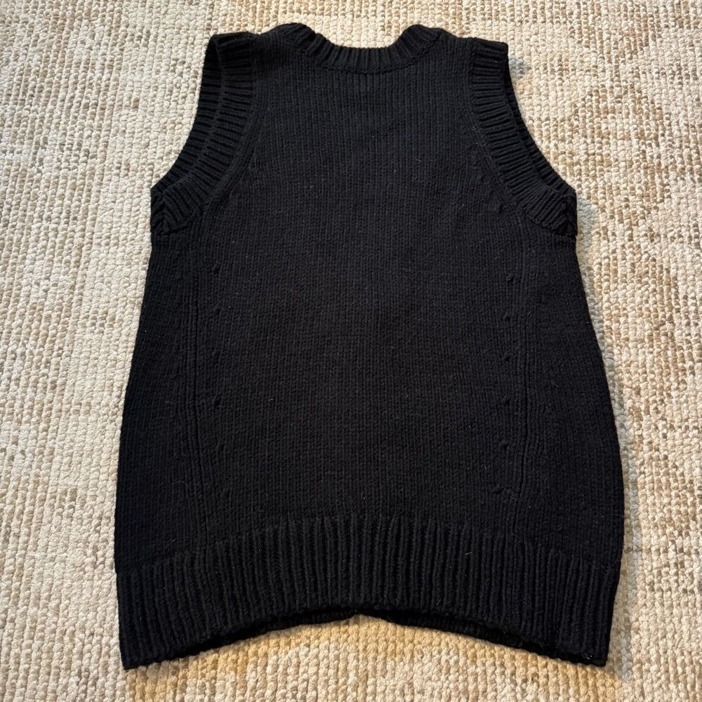 Tuckernuck Black Chunky Knit Button Front Sweater Vest sz M - Picture 5 of 5